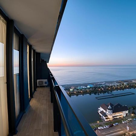 Orbi Batumi City Beach View Hotel Εξωτερικό φωτογραφία