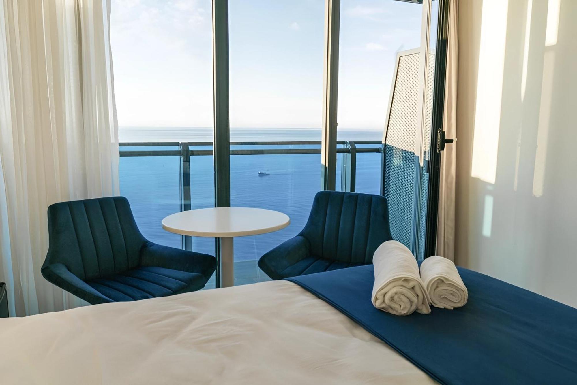 Orbi Batumi City Beach View Hotel Εξωτερικό φωτογραφία